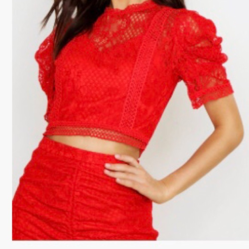 Puff sleeve Lace Crop Top